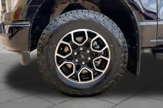 Ford F-150 2022 4x4 XLT 4 puertas SuperCrew 5.5 pies. SB
