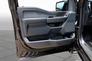 Ford F-150 2022 4x4 XLT 4 puertas SuperCrew 5.5 pies. SB