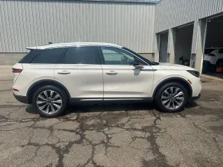 Lincoln Corsair 2022 AWD Reserve 4 puertas SUV