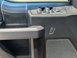 Ford F-150 2018 4x2 XLT 4 puertas SuperCrew 5.5 pies. SB