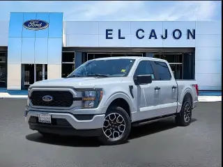 Ford F-150 2023 4x2 XL 4 puertas SuperCrew 5.5 pies. SB