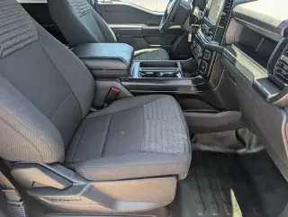 Ford F-150 2023 4x2 XL 4 puertas SuperCrew 5.5 pies. SB