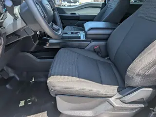 Ford F-150 2023 4x2 XL 4 puertas SuperCrew 5.5 pies. SB