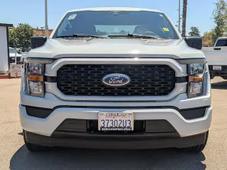 Ford F-150 2023 4x2 XL 4 puertas SuperCrew 5.5 pies. SB