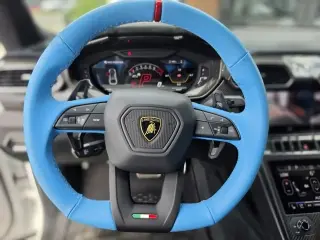 🚘Lamborghini Urus Performante