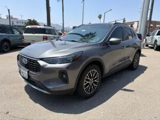 Ford Escape Plug-In Hybrid 2023 Base 4dr SUV