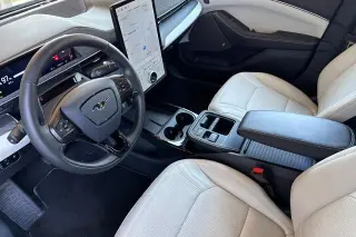 Ford Mustang Mach-E 2025 AWD Premium 4 puertas SUV