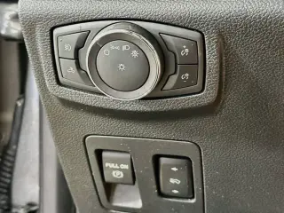 Ford F-150 2019 4x2 XLT Cabina Super 4 puertas 6.5 pies SB