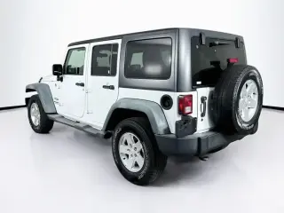 Jeep Wrangler Unlimited 2011 4x4 Sport 4 puertas SUV