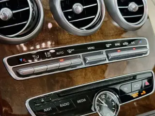 Mercedes-Benz Clase C 2015 AWD C 300 4MATIC Sedán 4 puertas