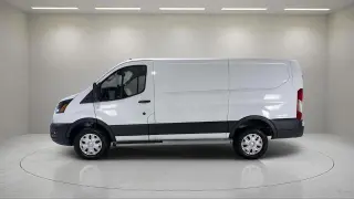 Ford Transit 2025 250 3 puertas LWB Techo Bajo Furgón de Carga