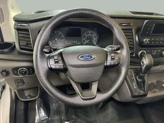 Ford Transit 2025 250 3 puertas LWB Techo Bajo Furgón de Carga