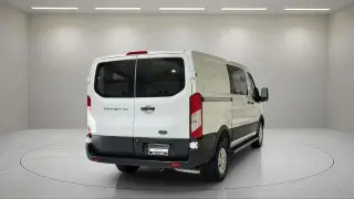 Ford Transit 2025 250 3 puertas LWB Techo Bajo Furgón de Carga