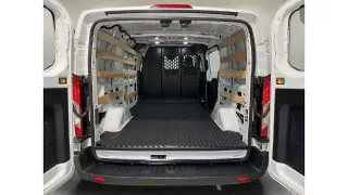 Ford Transit 2025 250 3 puertas LWB Techo Bajo Furgón de Carga