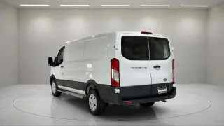 Ford Transit 2025 250 3 puertas LWB Techo Bajo Furgón de Carga