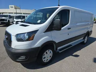 Ford Transit 2025 250 3 puertas SWB Techo bajo Furgón de Carga