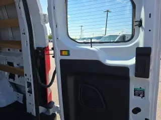 Ford Transit 2025 250 3 puertas SWB Techo bajo Furgón de Carga