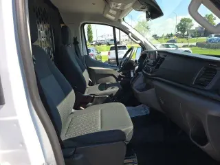 Ford Transit 2025 250 3 puertas SWB Techo bajo Furgón de Carga