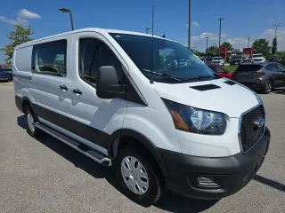 Ford Transit 2025 250 3 puertas SWB Techo bajo Furgón de carga