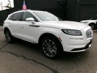 Lincoln Nautilus 2023 AWD Reserve 4 puertas SUV