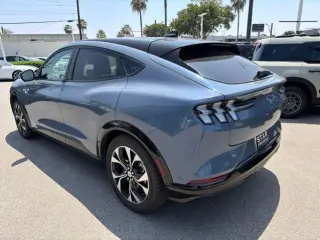 Ford Mustang Mach-E 2023 Premium 4dr SUV