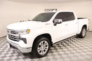 Chevrolet Silverado 1500 2023 4x4 LTZ 4 puertas Cabina doble 5.8 pies. Caja corta