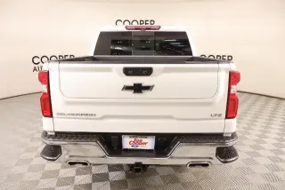 Chevrolet Silverado 1500 2023 4x4 LTZ 4 puertas Cabina doble 5.8 pies. Caja corta