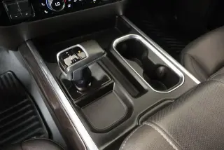 Chevrolet Silverado 1500 2023 4x4 LTZ 4 puertas Cabina doble 5.8 pies. Caja corta