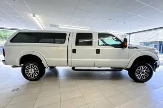 Ford F-350 Super Duty 2016 4x4 XLT Cabina Crew 4 puertas 8 pies LB SRW Pickup