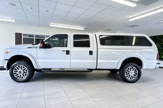 Ford F-350 Super Duty 2016 4x4 XLT Cabina Crew 4 puertas 8 pies LB SRW Pickup