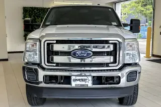 Ford F-350 Super Duty 2016 4x4 XLT Cabina Crew 4 puertas 8 pies LB SRW Pickup