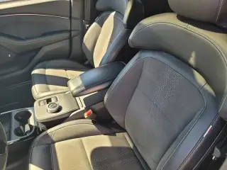 Ford Mustang Mach-E 2023 AWD GT 4 puertas SUV