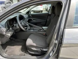 Hyundai ELANTRA 2023 SE 4 puertas Sedan
