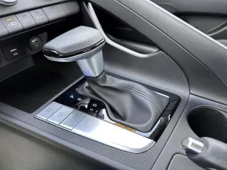 Hyundai ELANTRA 2023 SE 4 puertas Sedan