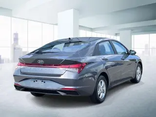 Hyundai ELANTRA 2023 SE 4 puertas Sedan