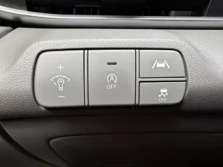 Hyundai ELANTRA 2023 SE 4 puertas Sedan