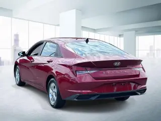 Hyundai ELANTRA 2023 SE 4 puertas Sedan