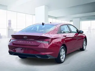 Hyundai ELANTRA 2023 SE 4 puertas Sedan