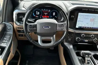 Ford F-150 2021 4x4 Lariat 4 puertas SuperCrew 5.5 pies. Caja corta