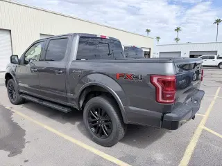 Ford F-150 2015 4x4 Lariat 4 puertas SuperCrew 5.5 pies. SB