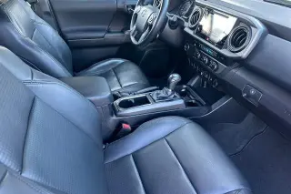 Toyota Tacoma 2019 4x2 TRD Sport 4 puertas Doble Cabina 5.0 ft SB