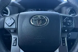 Toyota Tacoma 2019 4x2 TRD Sport 4 puertas Doble Cabina 5.0 ft SB