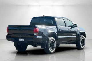 Toyota Tacoma 2019 4x2 TRD Sport 4 puertas Doble Cabina 5.0 ft SB
