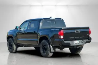 Toyota Tacoma 2019 4x2 TRD Sport 4 puertas Doble Cabina 5.0 ft SB