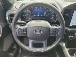 Ford F-150 2023 4x2 XL 4 puertas SuperCrew 5.5 pies SB
