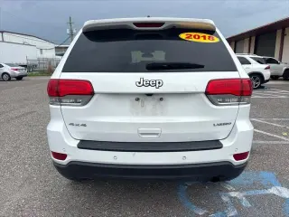 Jeep Grand Cherokee 2018 4x4 Laredo 4 puertas SUV