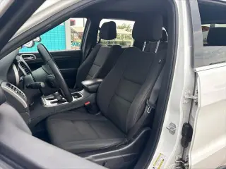 Jeep Grand Cherokee 2018 4x4 Laredo 4 puertas SUV