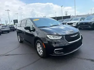 Chrysler Pacifica 2025 Select 4 puertas Minivan