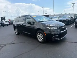 Chrysler Pacifica 2025 Select 4 puertas Minivan