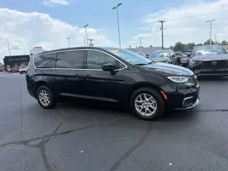 Chrysler Pacifica 2025 Select 4 puertas Minivan